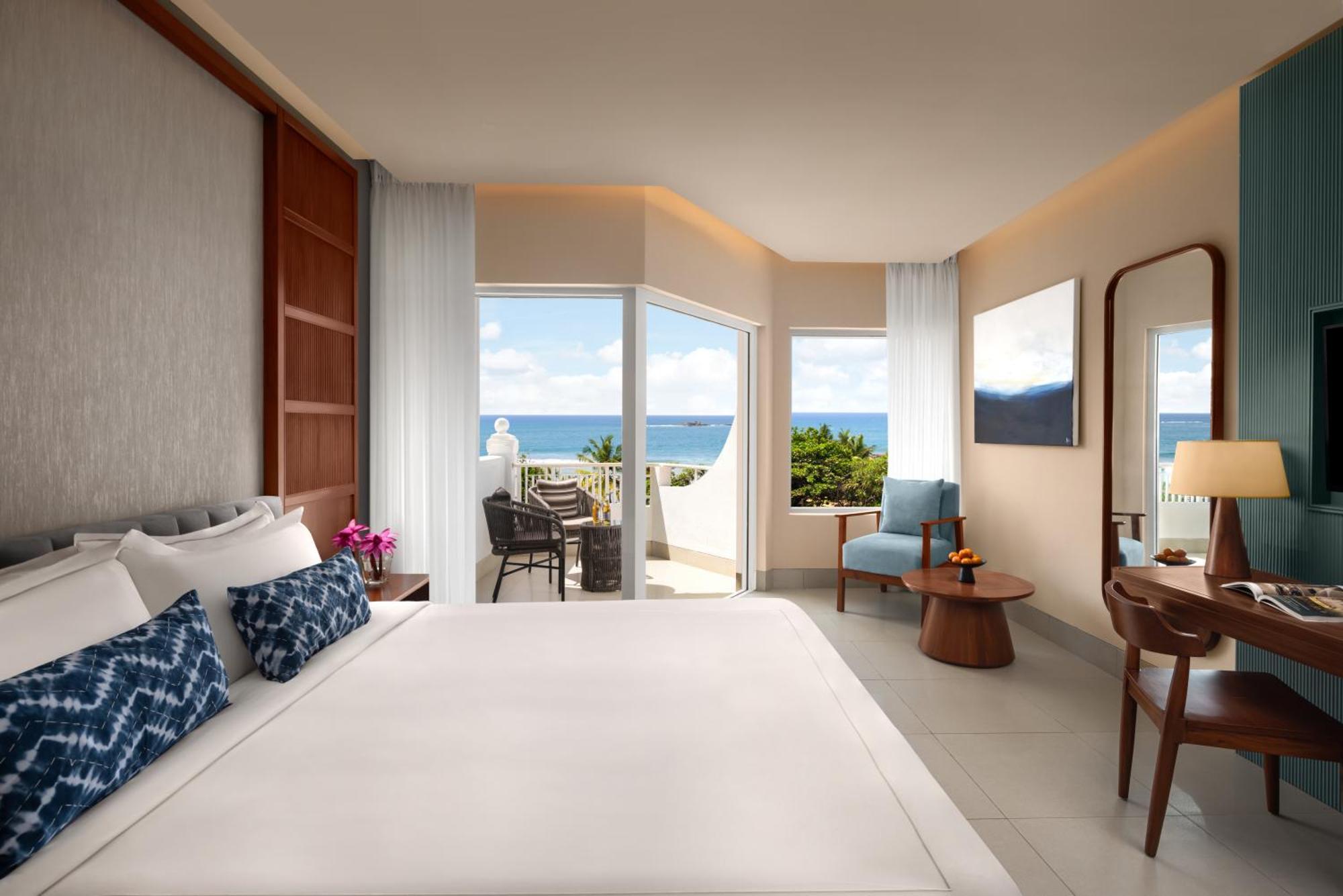 Superior Zimmer mit Kingsize-Bett und Meerblick